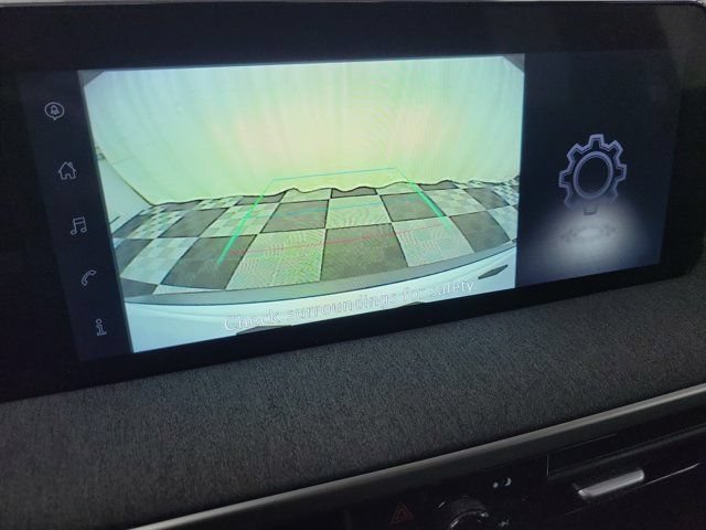 Used 2025 Nissan Kicks SV FWD image 27