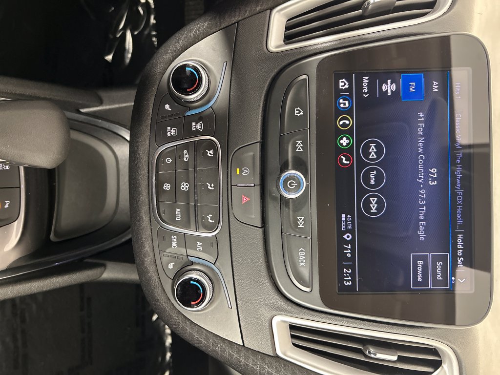 Used 2025 Chevrolet Malibu LT FWD image 14