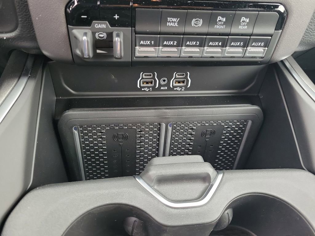 New 2026 RAM 3500 Big Horn AWD/4WD image 20