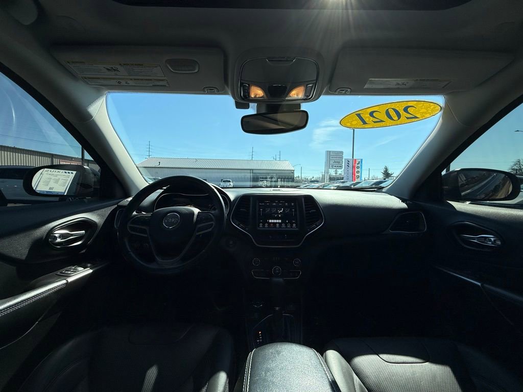 Used 2021 Jeep Cherokee Latitude Lux w/ Sun & Sound Group image 20