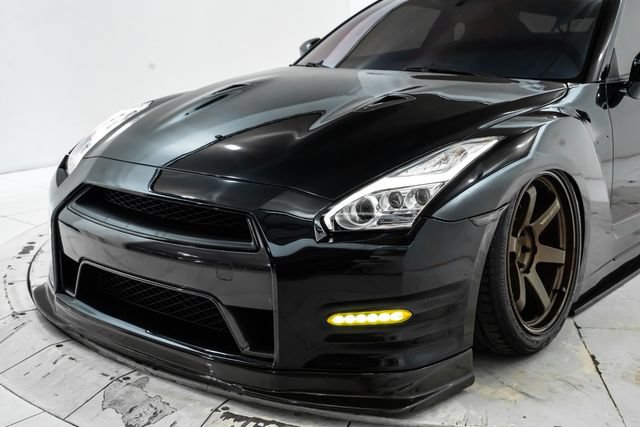 Used 2015 Nissan GT-R Black Edition AWD/4WD image 17
