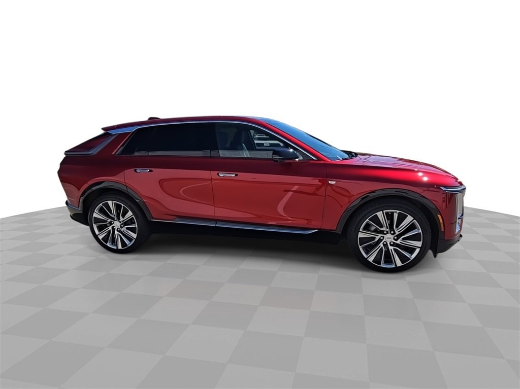 Certified 2024 Cadillac Lyriq Luxury w/ LPO, Floor Liner Package image 9
