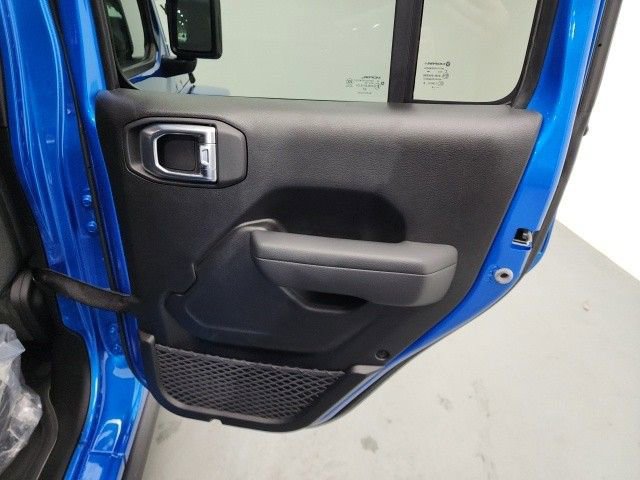 New 2024 Jeep Gladiator Willys image 30