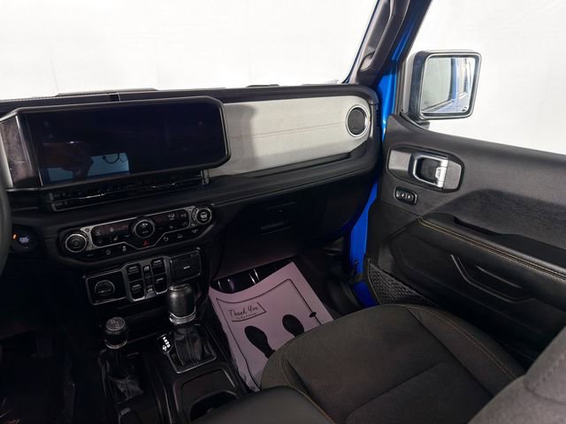 Used 2024 Jeep Wrangler Unlimited Sahara w/ Safety Group AWD/4WD image 22