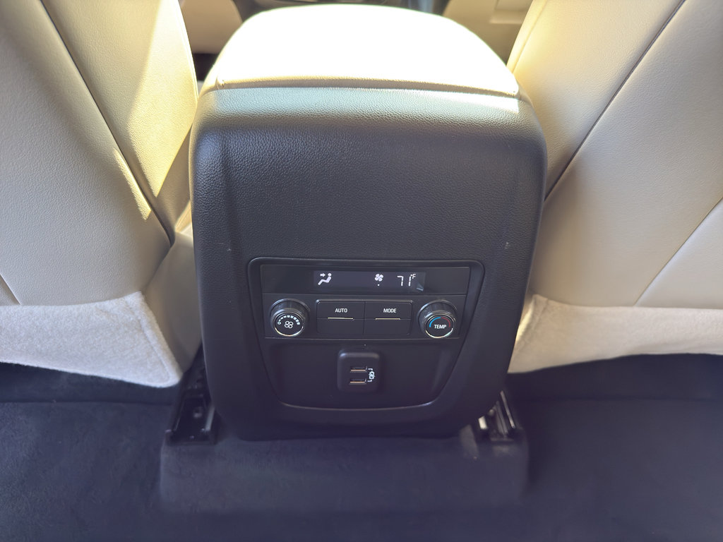 Used 2023 Buick Enclave Essence w/ Sport Touring Edition image 33