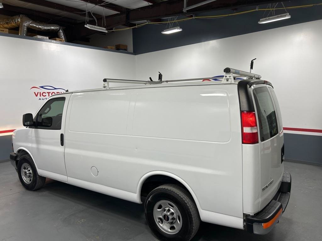 Used 2020 GMC Savana 2500 w/ Driver Convenience Package RWD image 5