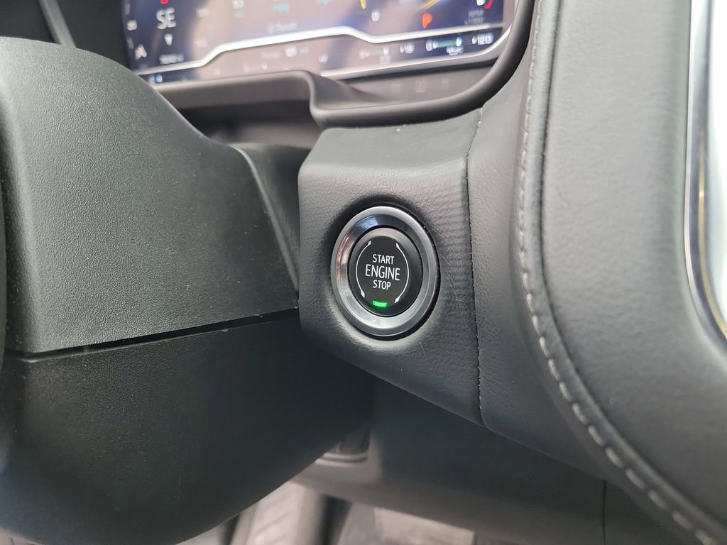 Used 2023 Chevrolet Suburban LT image 25