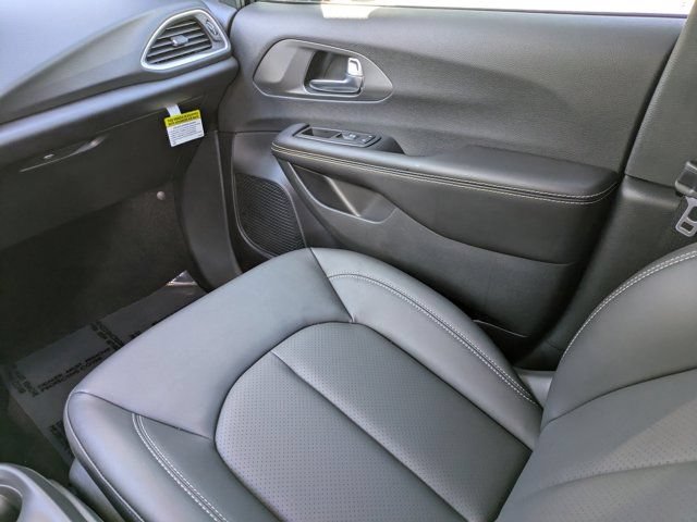 New 2026 Chrysler Voyager LX FWD image 15