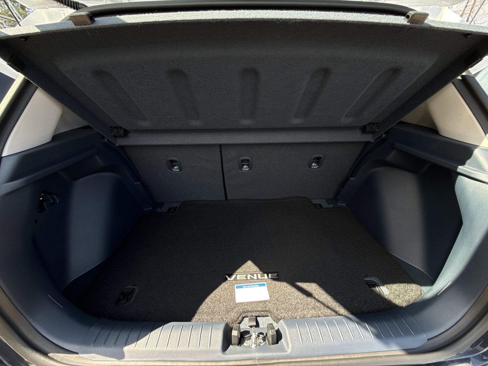 New 2026 Hyundai Venue SEL FWD image 24