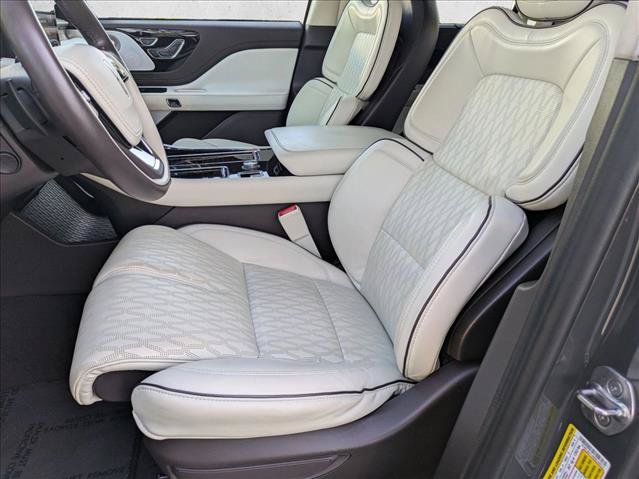 Used 2021 Lincoln Aviator Black Label Grand Touring w/ Class IV Trailer Tow Package AWD/4WD image 16