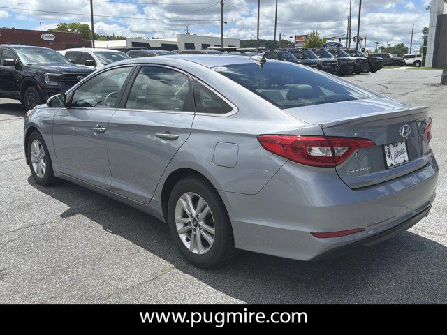Used 2015 Hyundai Sonata SE w/ Option Group 02 FWD image 5