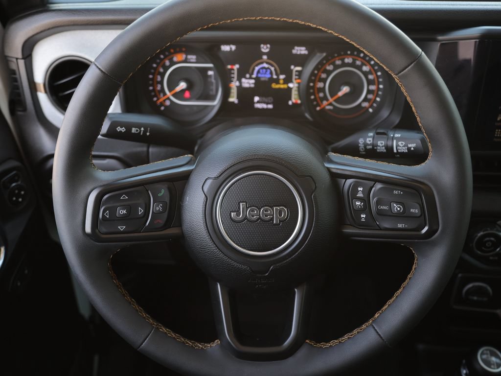 Used 2024 Jeep Wrangler Unlimited Sport AWD/4WD image 12