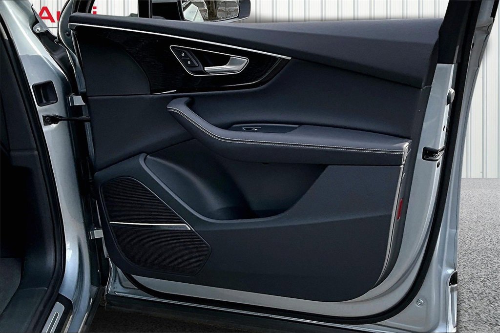 Used 2025 Audi Q7 2.0T Premium Plus image 28