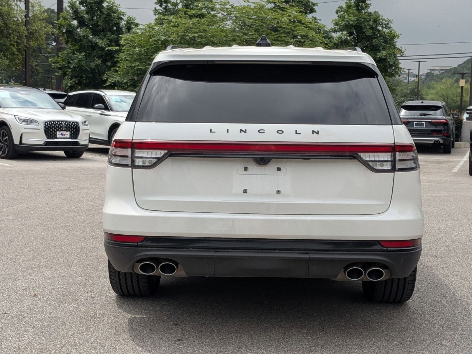 Used 2026 Lincoln Aviator Reserve w/ Luxury Package RWD image 4