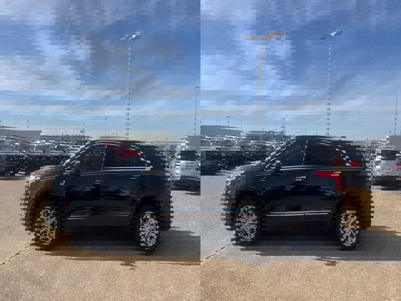 Used 2018 Cadillac XT5 FWD image 9