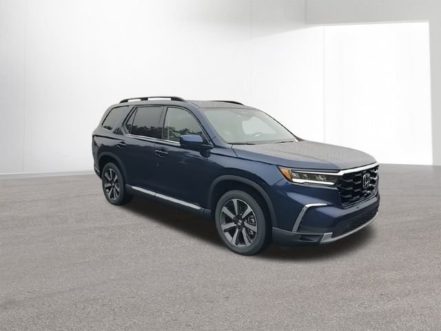 New 2025 Honda Pilot Touring image 2