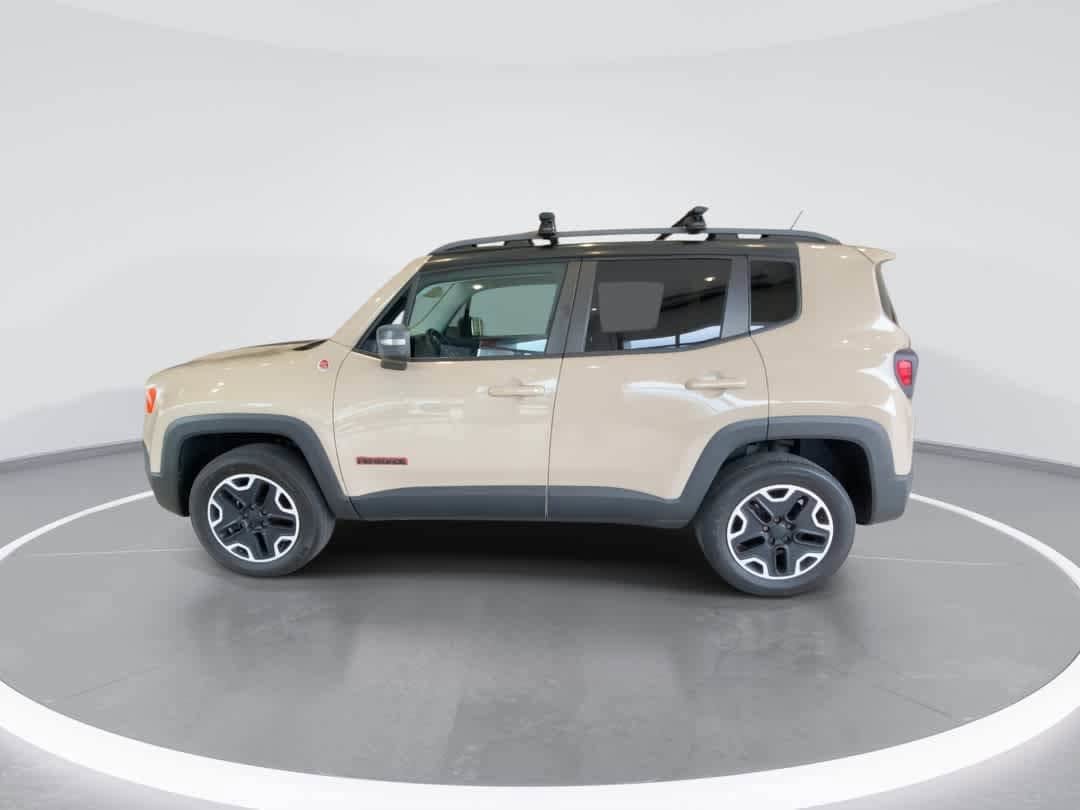 Used 2015 Jeep Renegade Trailhawk AWD/4WD image 5