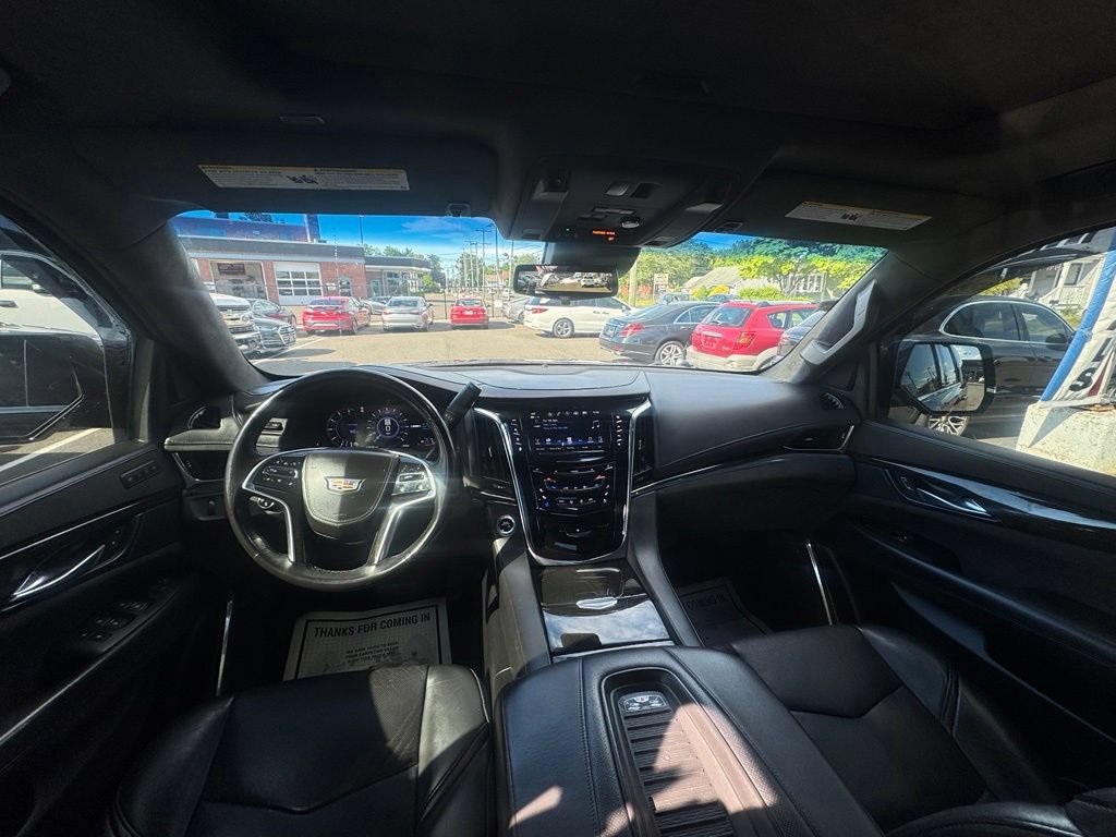 Used 2018 Cadillac Escalade Platinum AWD/4WD image 31