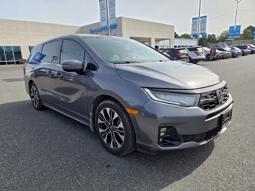 Used 2025 Honda Odyssey Elite image 3