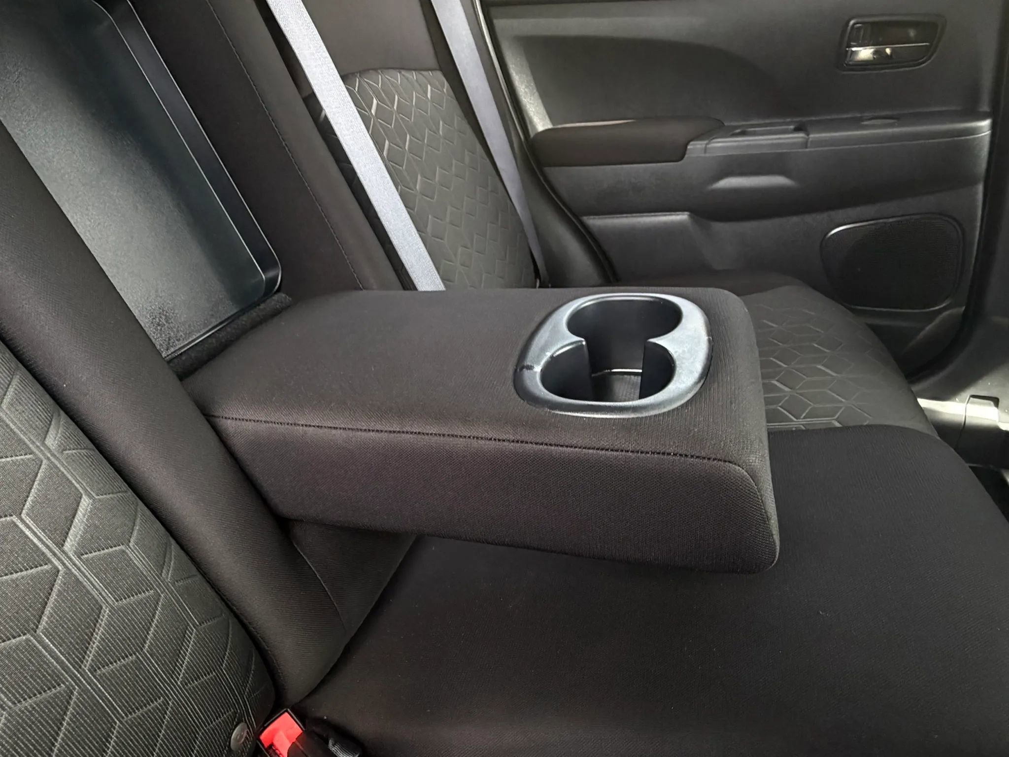Used 2021 Mitsubishi Outlander Sport ES FWD image 28