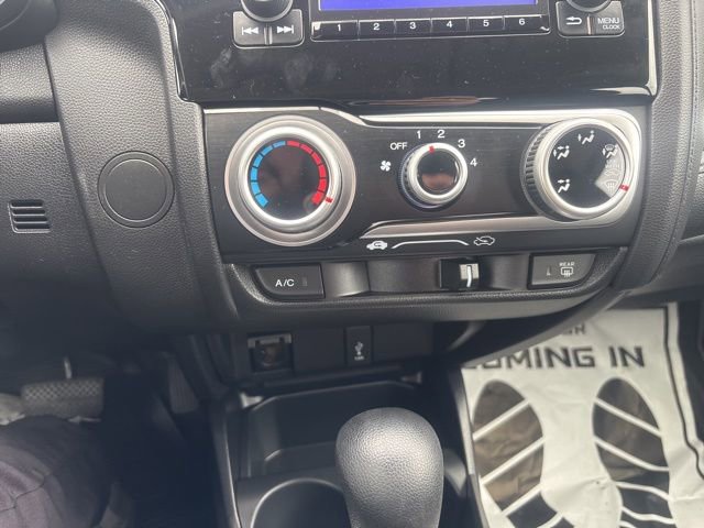 Used 2020 Honda Fit LX image 11