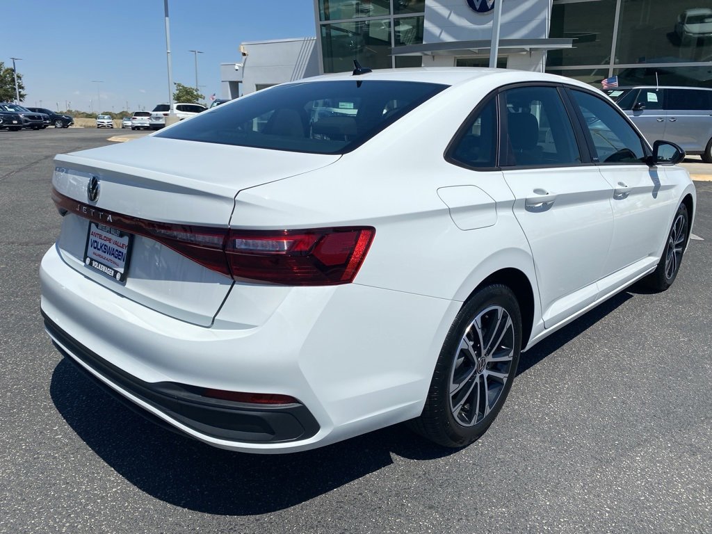 New 2025 Volkswagen Jetta Sport image 7