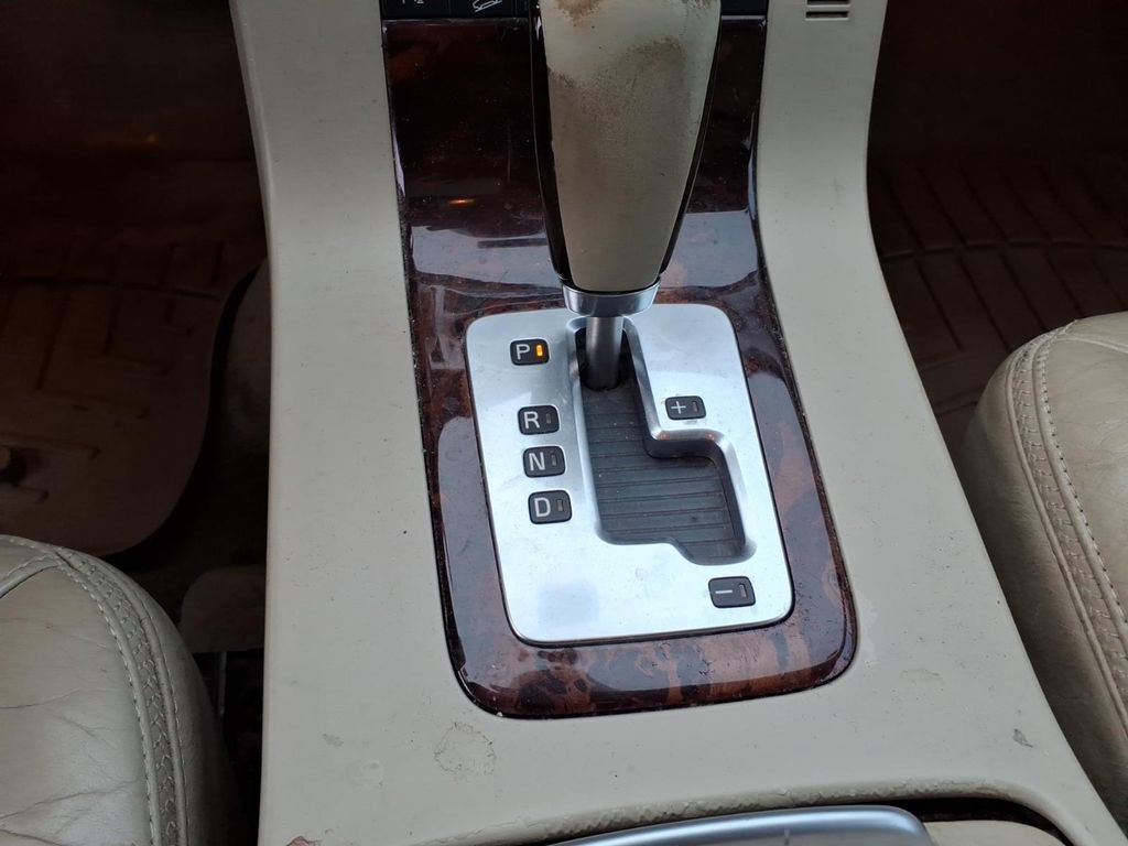 Used 2008 Volvo XC70 3.2 image 24