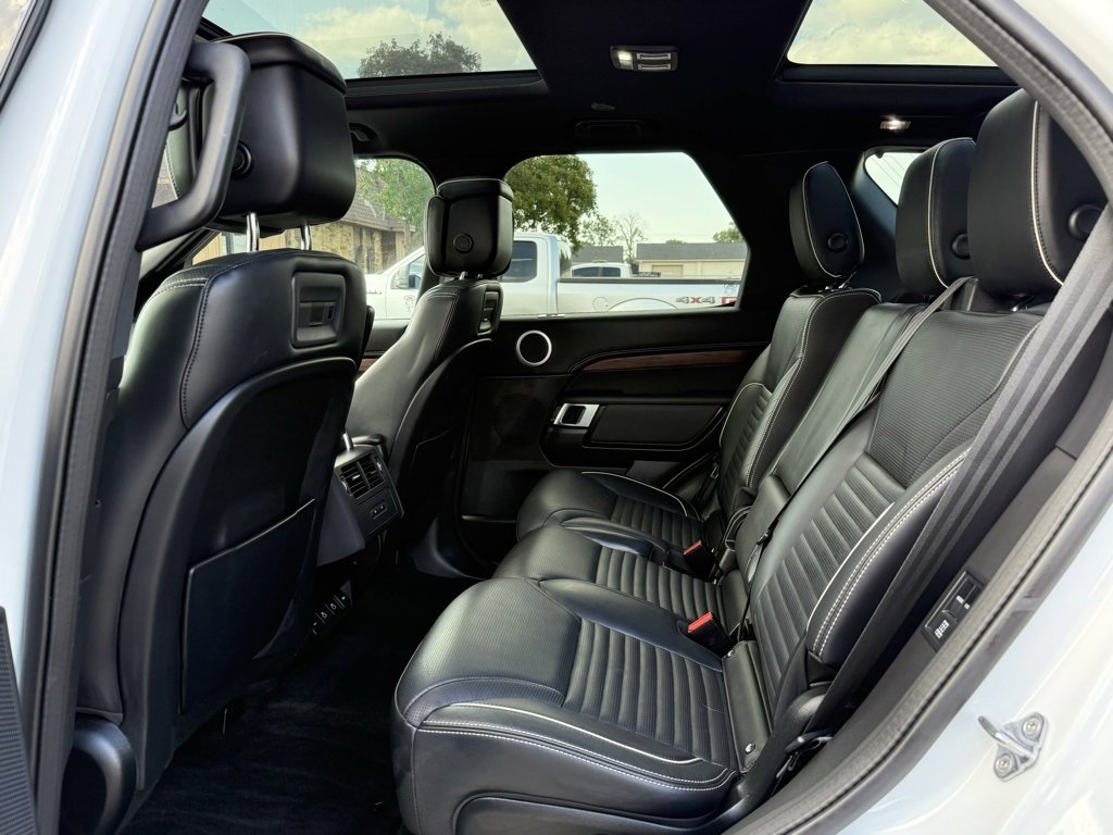 Used 2022 Land Rover Discovery HSE R-Dynamic image 12