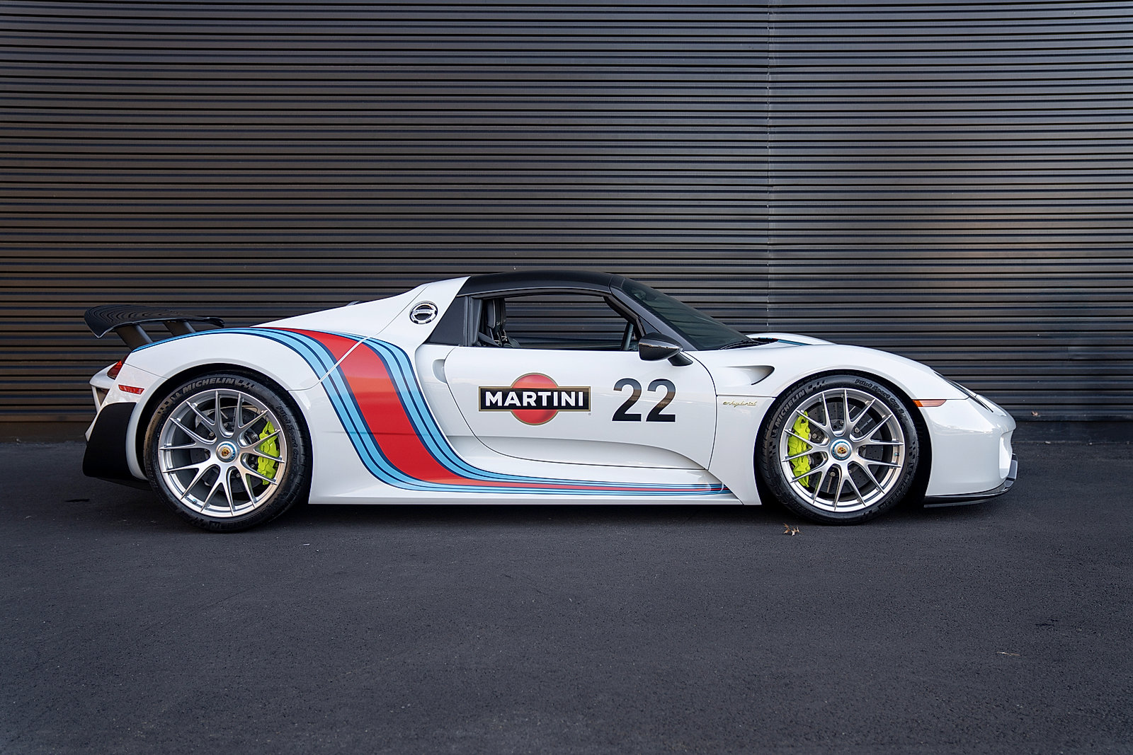 Used 2015 Porsche 918 Spyder Base w/Weissach Package image 30