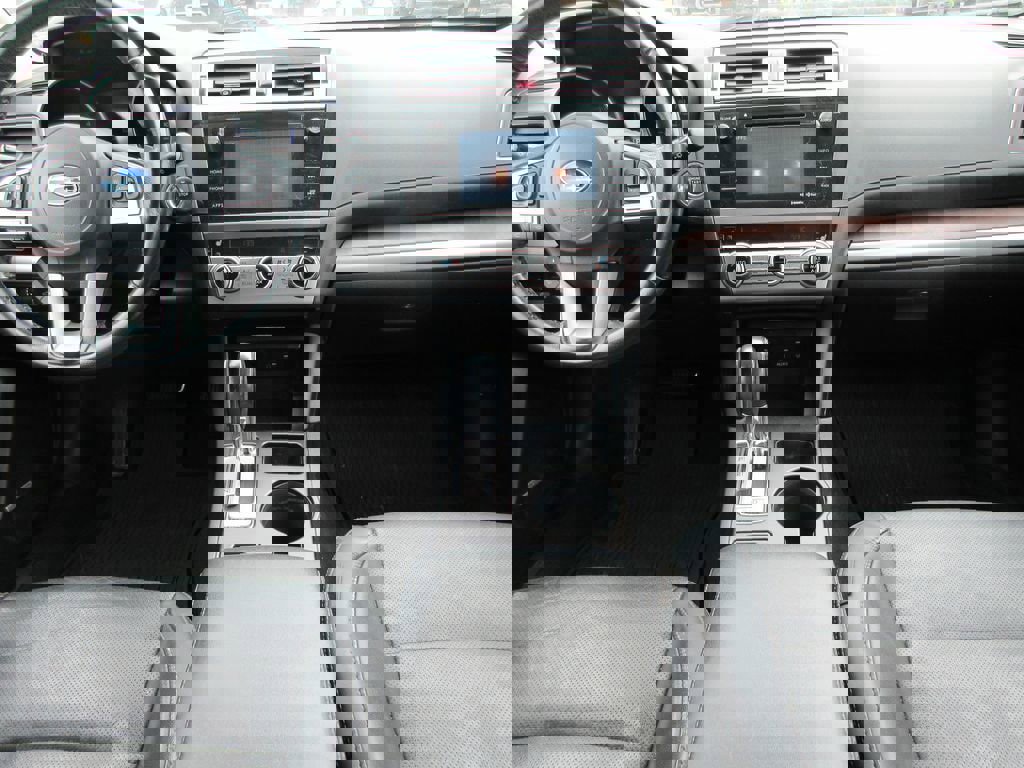 Used 2017 Subaru Outback 2.5i Limited AWD/4WD image 17