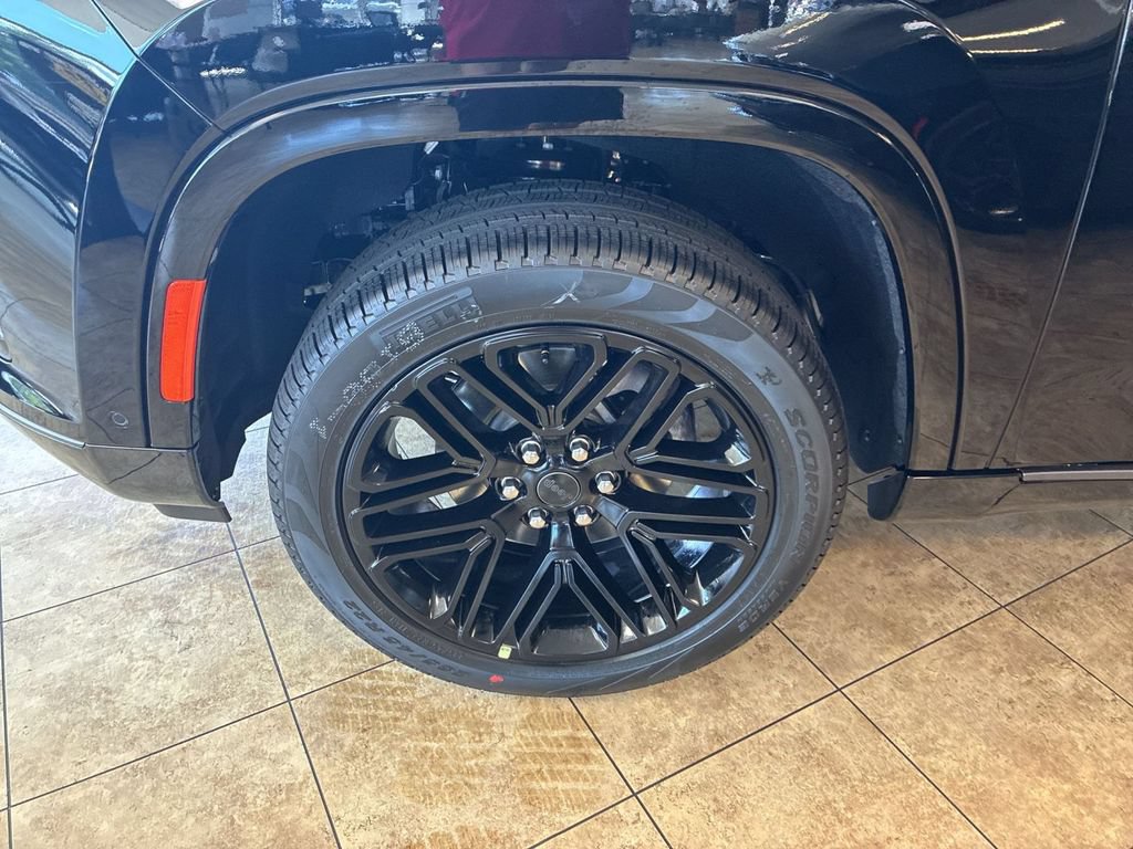 New 2026 Jeep Grand Wagoneer L Limited AWD/4WD image 10