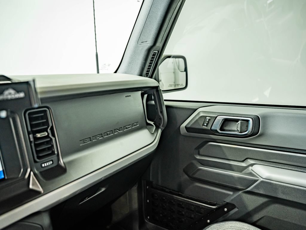 Used 2022 Ford Bronco 2-Door w/ Sasquatch Package AWD/4WD image 32