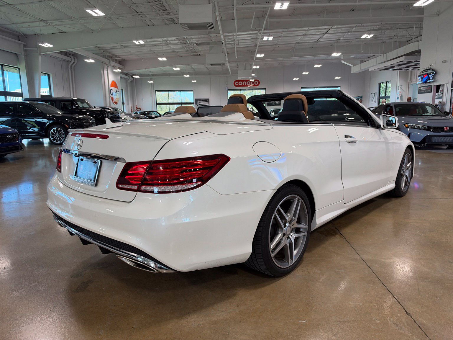 Used 2016 Mercedes-Benz E 550 Cabriolet image 8