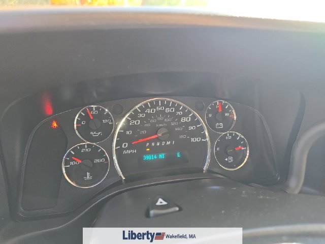 Used 2025 Chevrolet Express 2500 w/ Driver Convenience Package RWD image 8