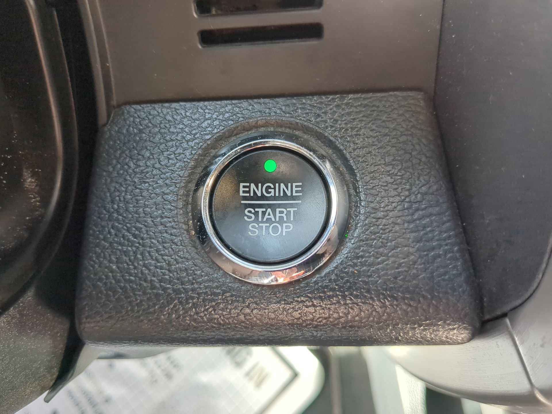 Certified 2022 Ford F250 Platinum w/ FX4 Off-Road Package image 60