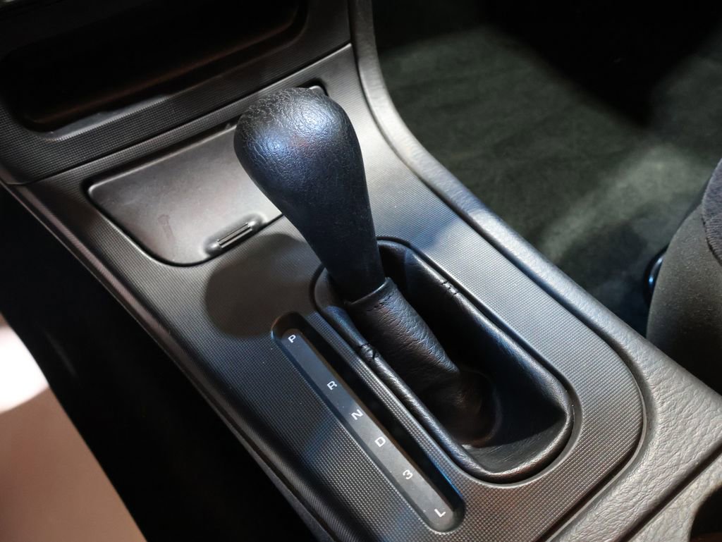 Used 2004 Dodge Intrepid SE image 8