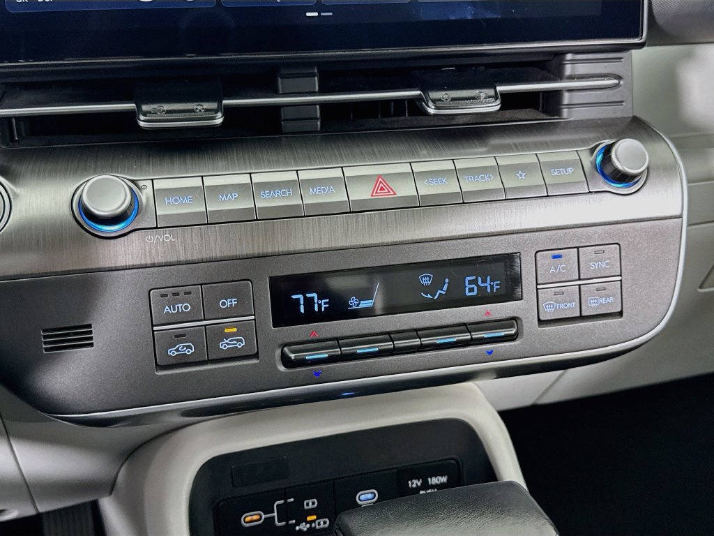 Used 2024 Hyundai Kona SEL AWD/4WD image 15