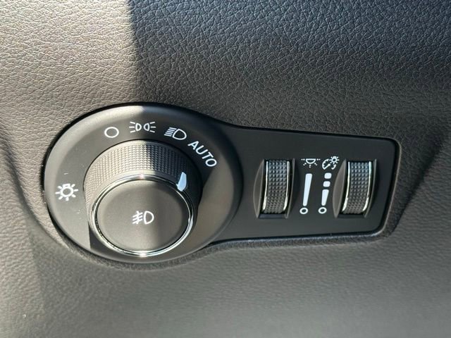 Used 2024 Jeep Compass Limited AWD/4WD image 51