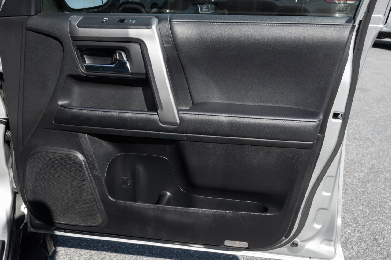 Used 2024 Toyota 4Runner SR5 image 29