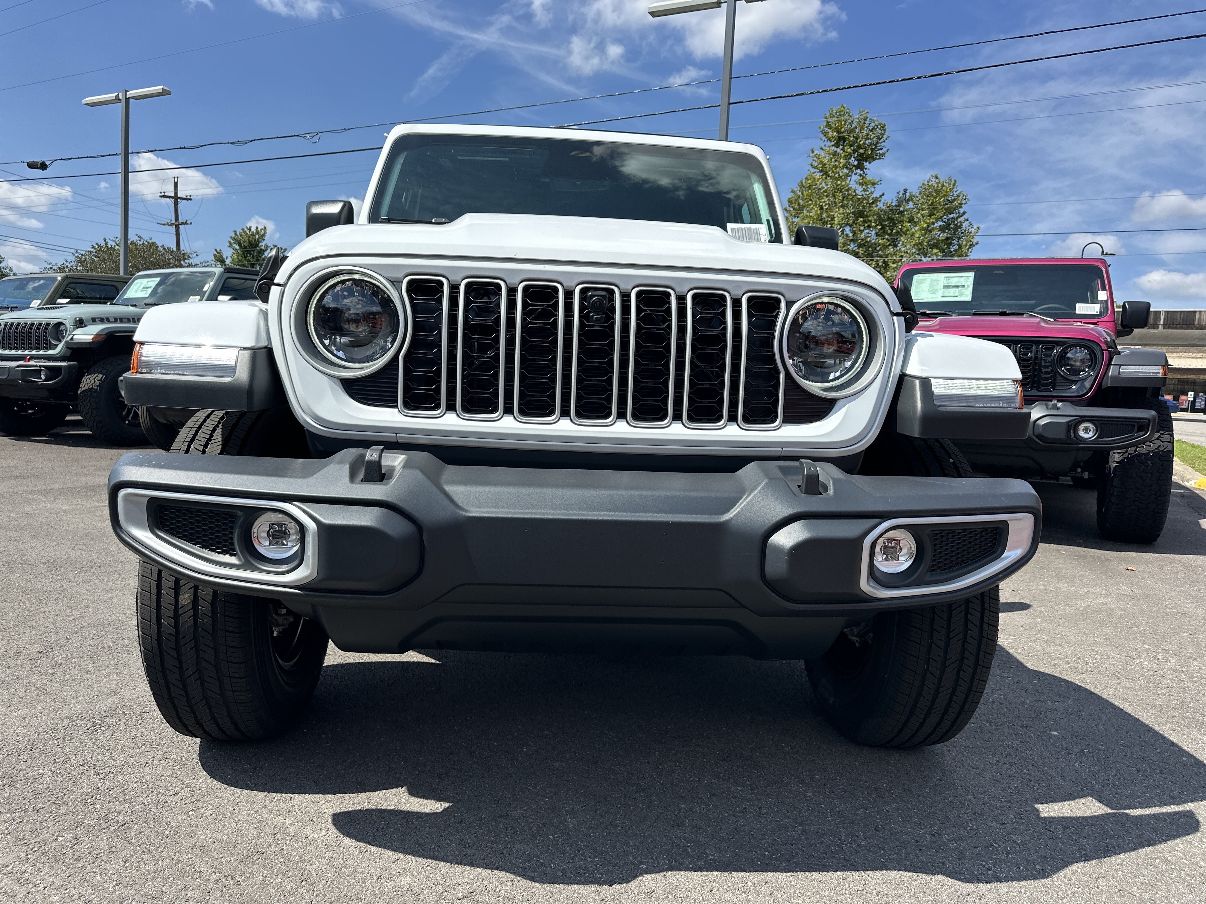 New 2027 Jeep Wrangler Unlimited Sahara AWD/4WD image 24