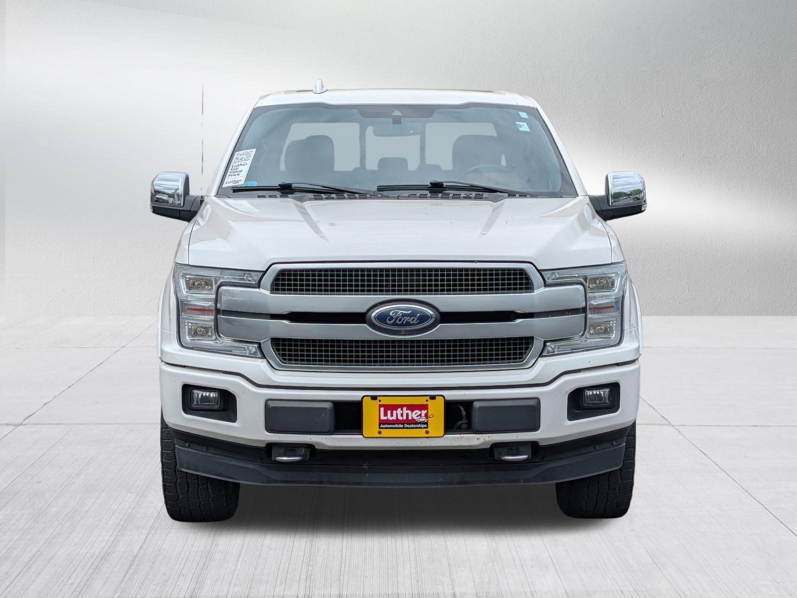 Used 2018 Ford F150 Platinum w/ Equipment Group 701A Luxury AWD/4WD image 2