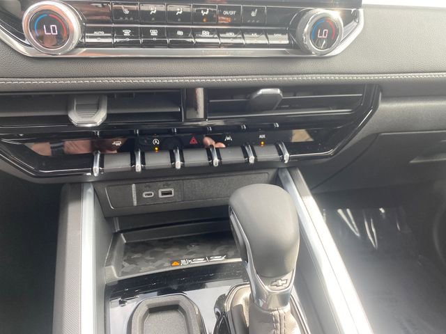 New 2026 Chevrolet Colorado LT w/ LT Convenience Package RWD image 19