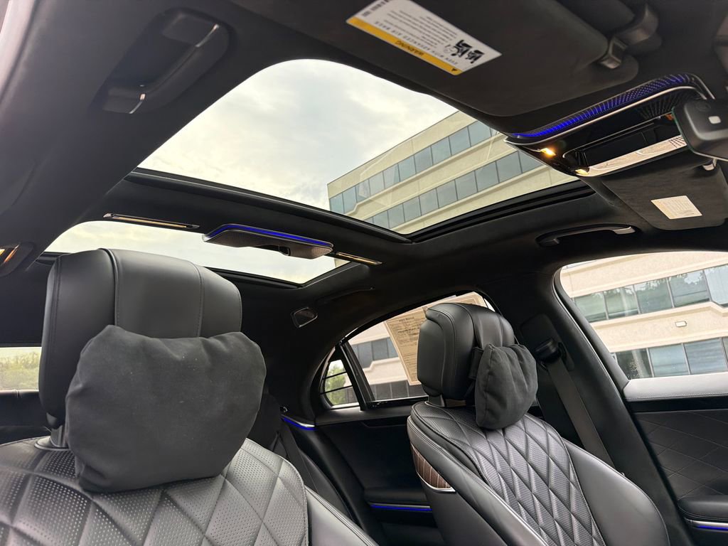 Used 2022 Mercedes-Benz S 580 4MATIC Sedan w/ Rear Seat Package image 12
