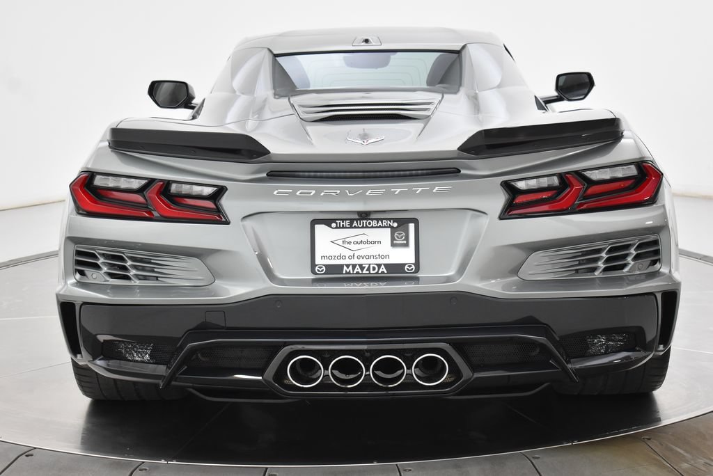 Used 2024 Chevrolet Corvette Z06 RWD image 31