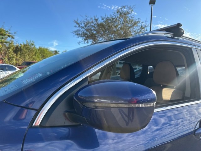 Used 2020 Nissan Rogue Sport SV image 12