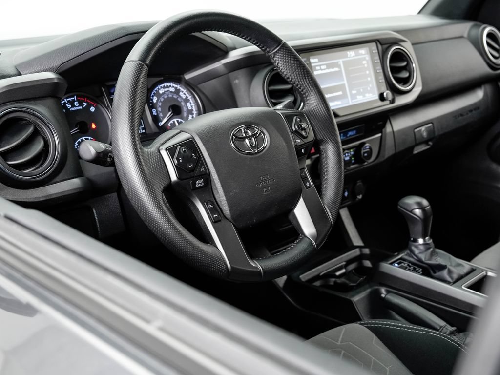 Used 2023 Toyota Tacoma TRD Off-Road AWD/4WD image 4