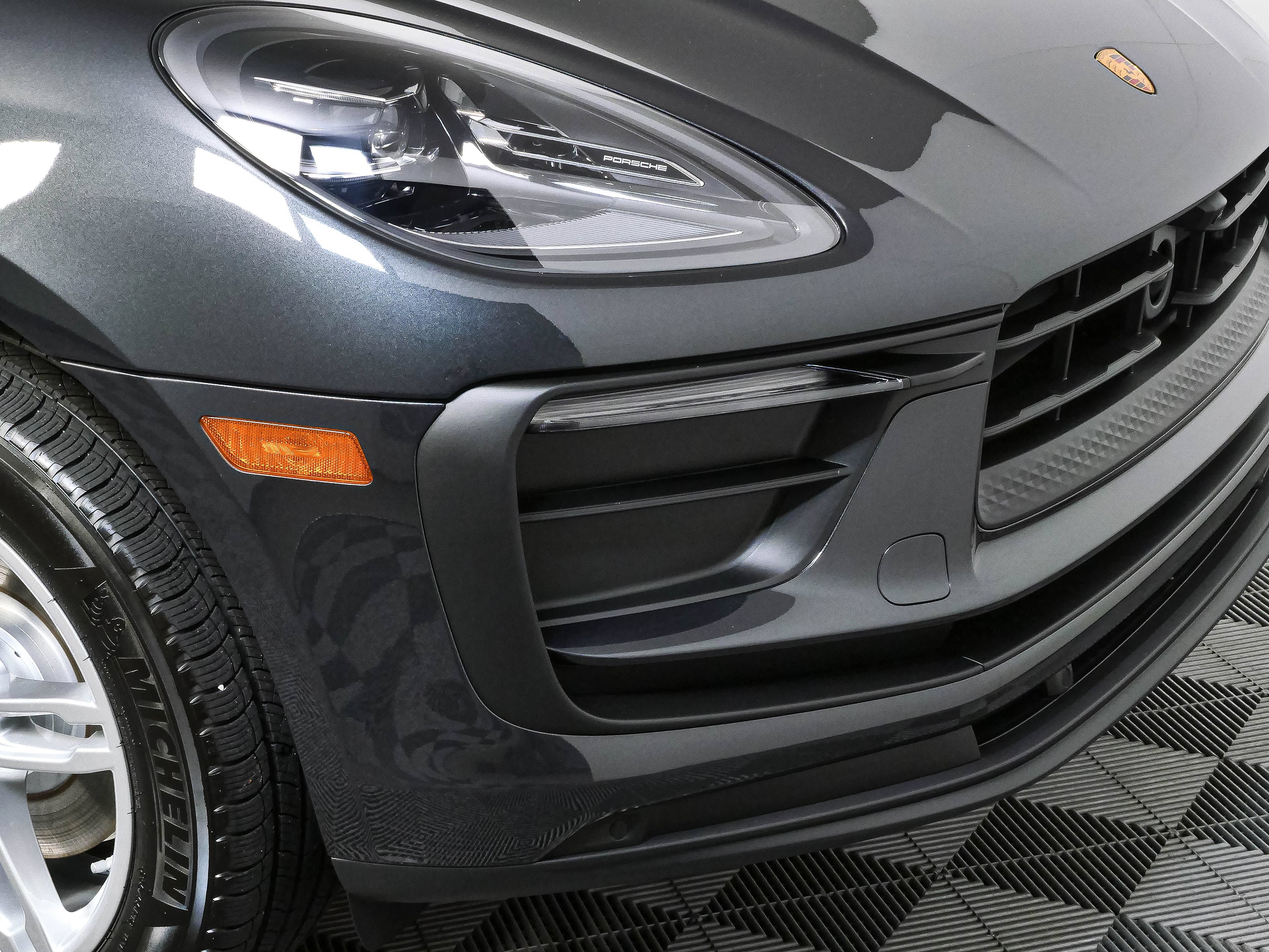 New 2026 Porsche Macan Turbo AWD/4WD image 37