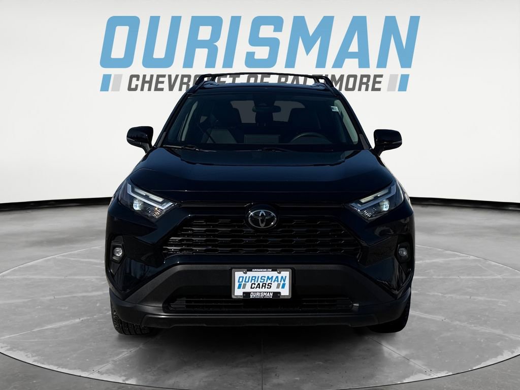 Used 2022 Toyota RAV4 XLE Premium image 8