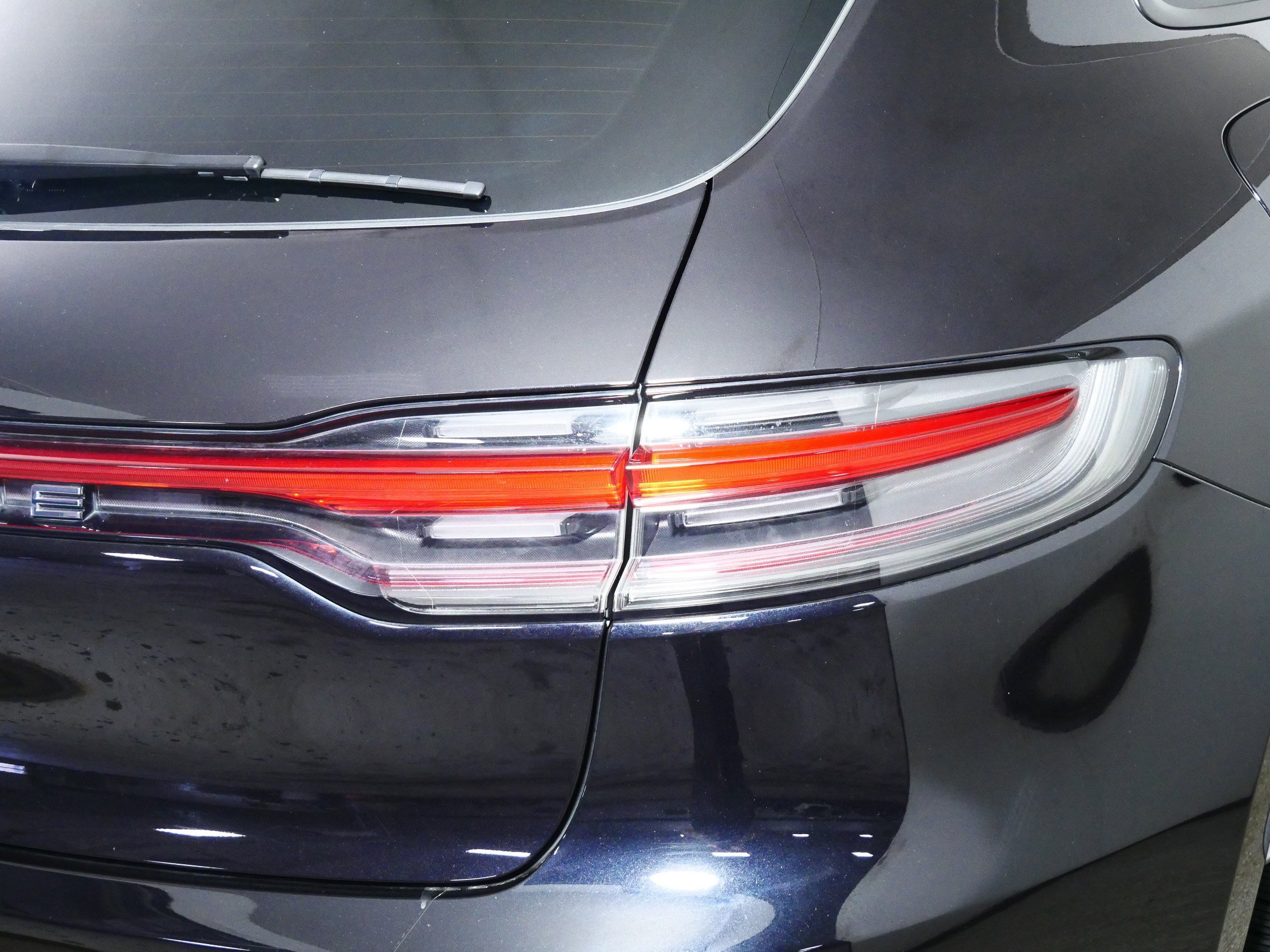 Used 2023 Porsche Macan Turbo image 17