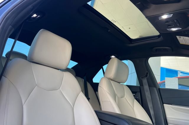 Used 2023 Cadillac CT4 Luxury w/ Sun And Sound Package RWD image 20